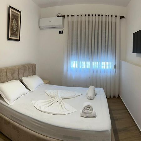 Guesthouse Vlorë エクステリア 写真